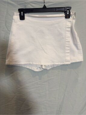 Classic White Women's Skort Shorts with Clean Front